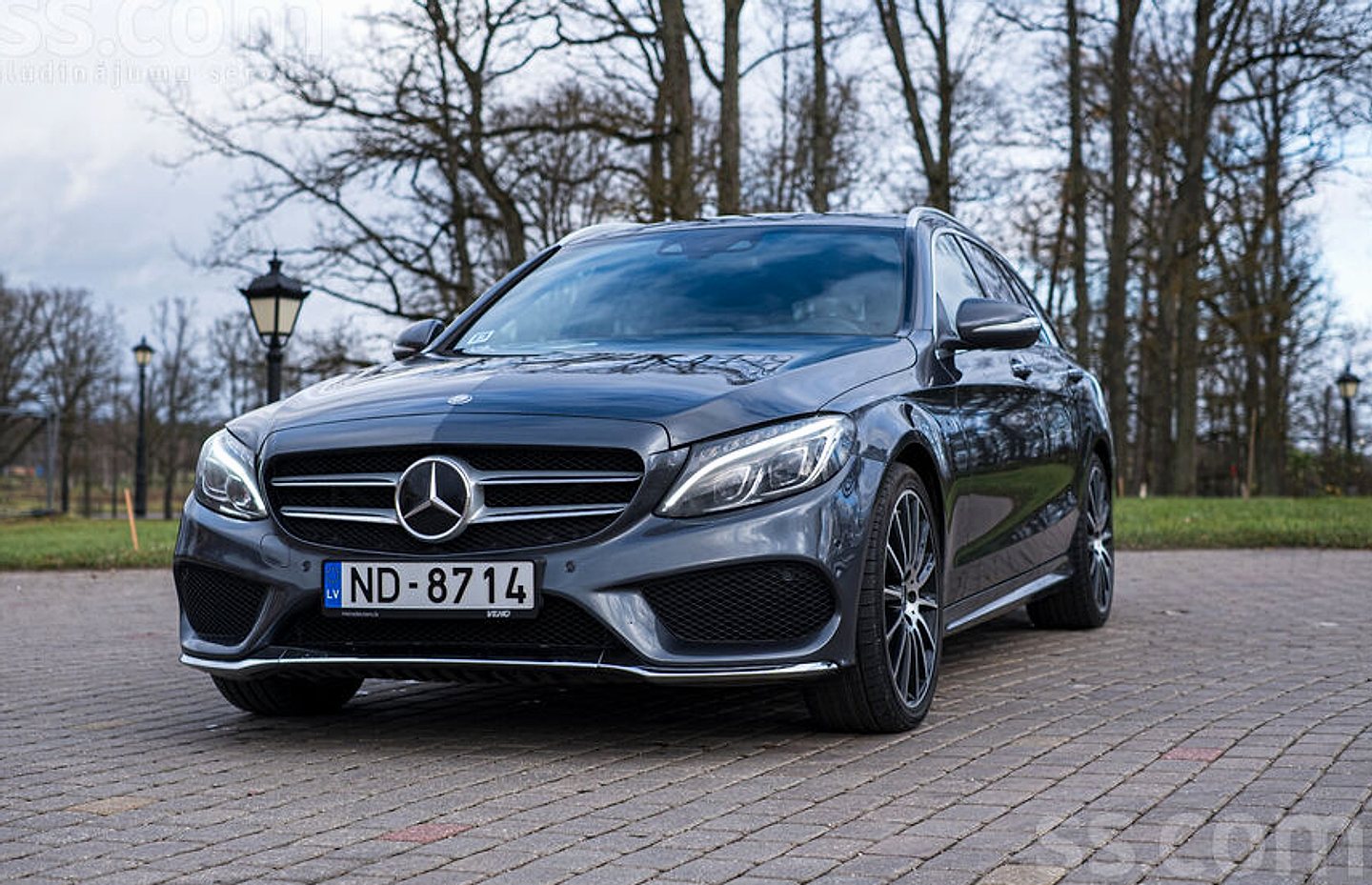 Mercedes-Benz C250, 2015. gads