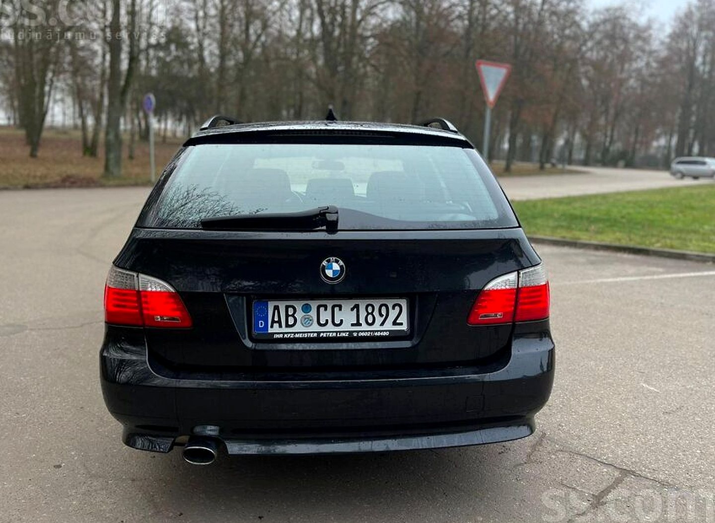 BMW 520 — foto 4