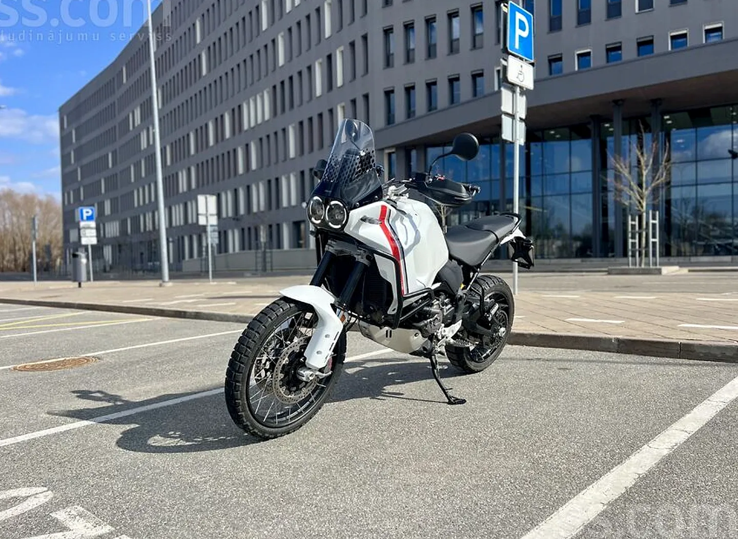 Ducati Desert X, 2022. gads