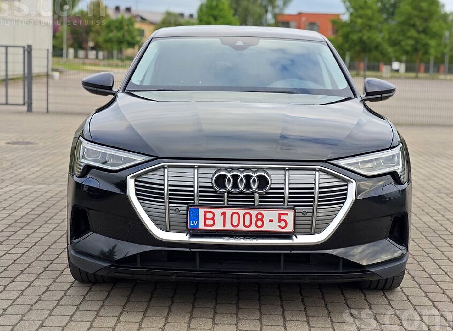 Audi E-tron — foto 2