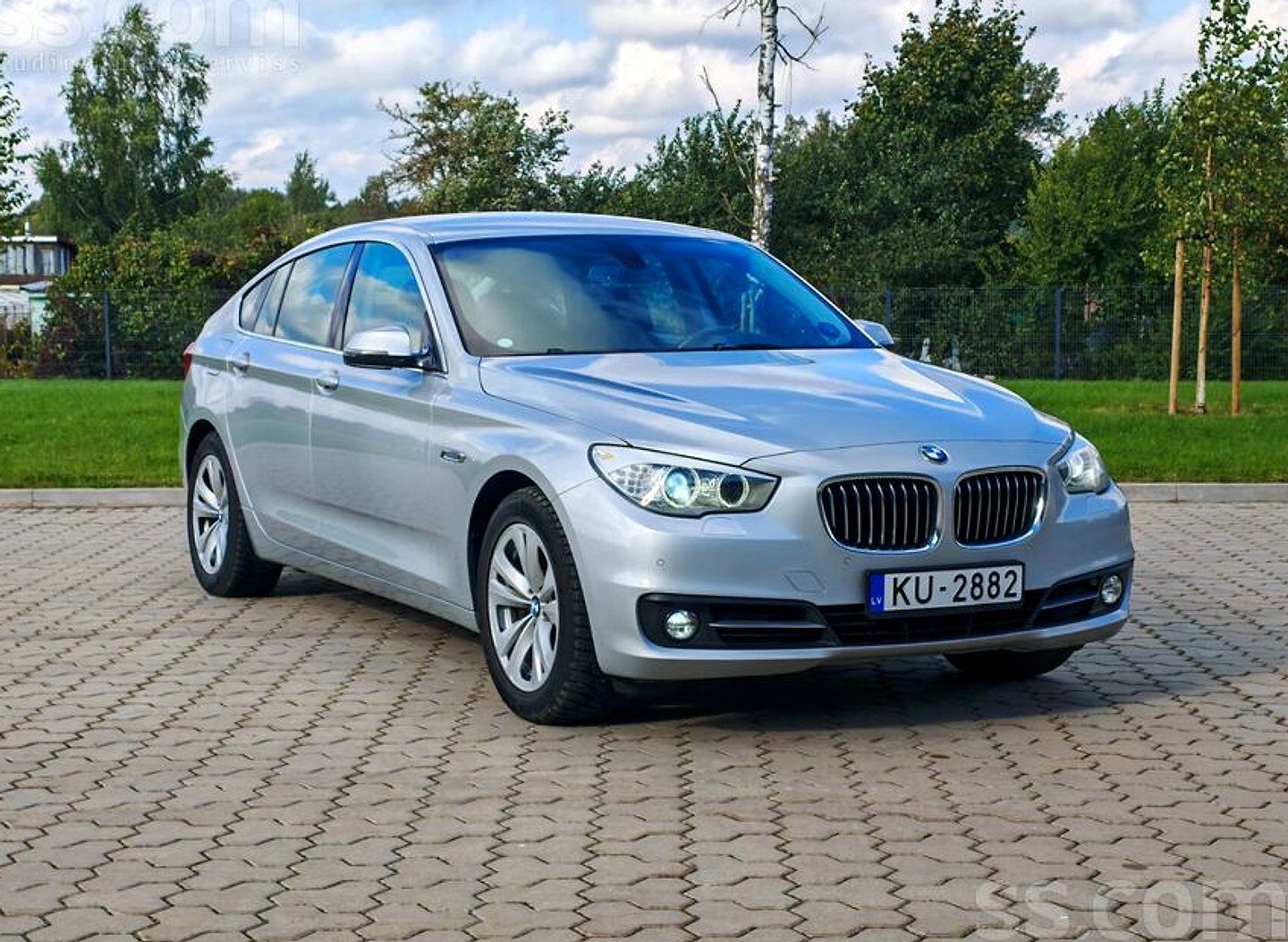 BMW 520 — foto 2