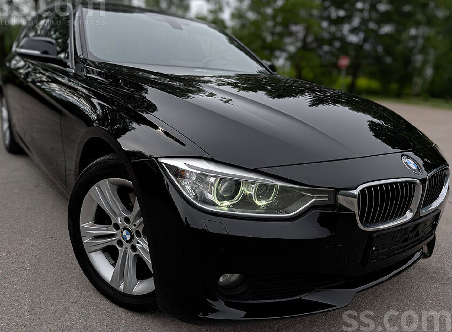 BMW 320 — foto 5