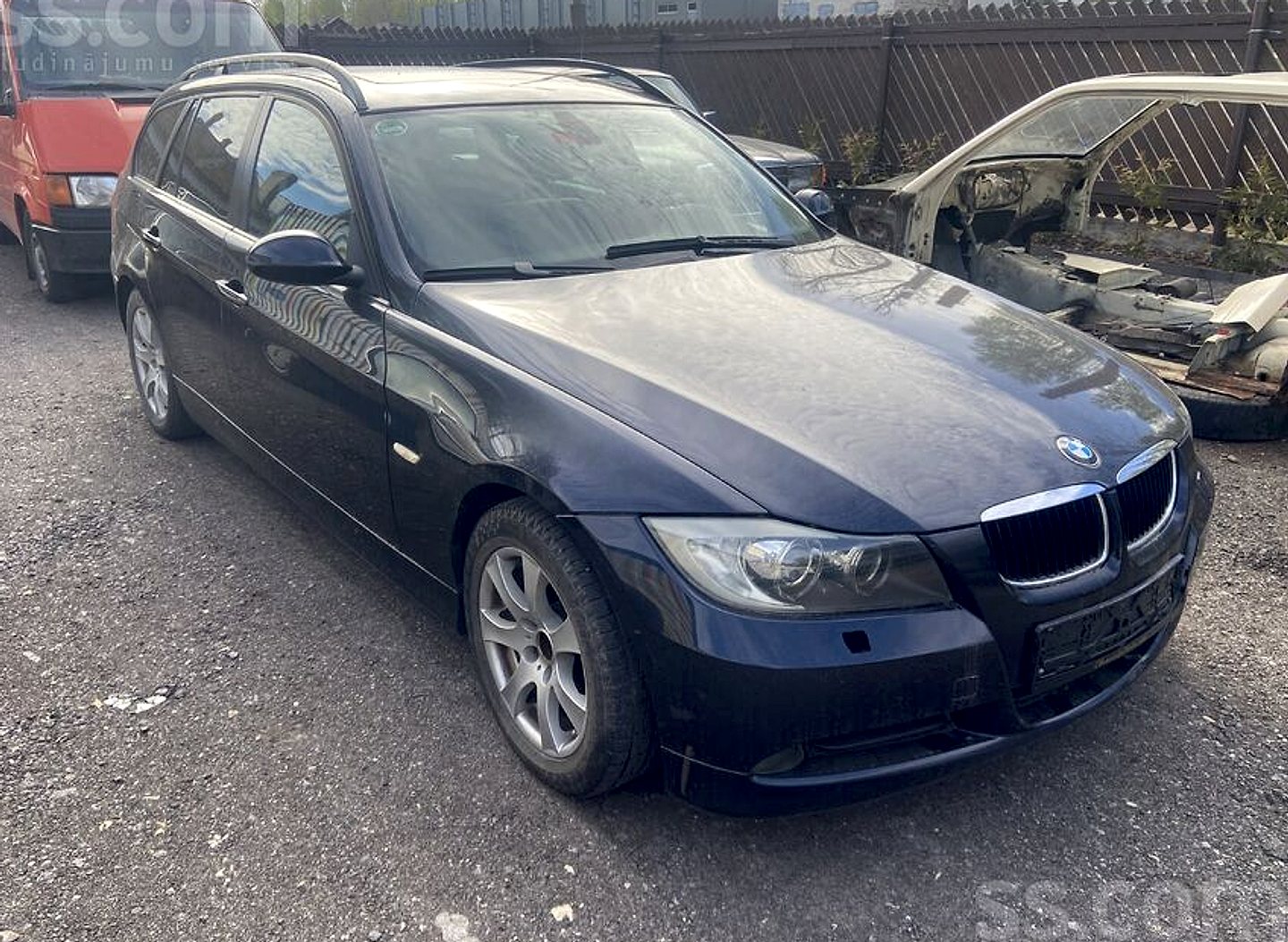 BMW 320 — foto 2
