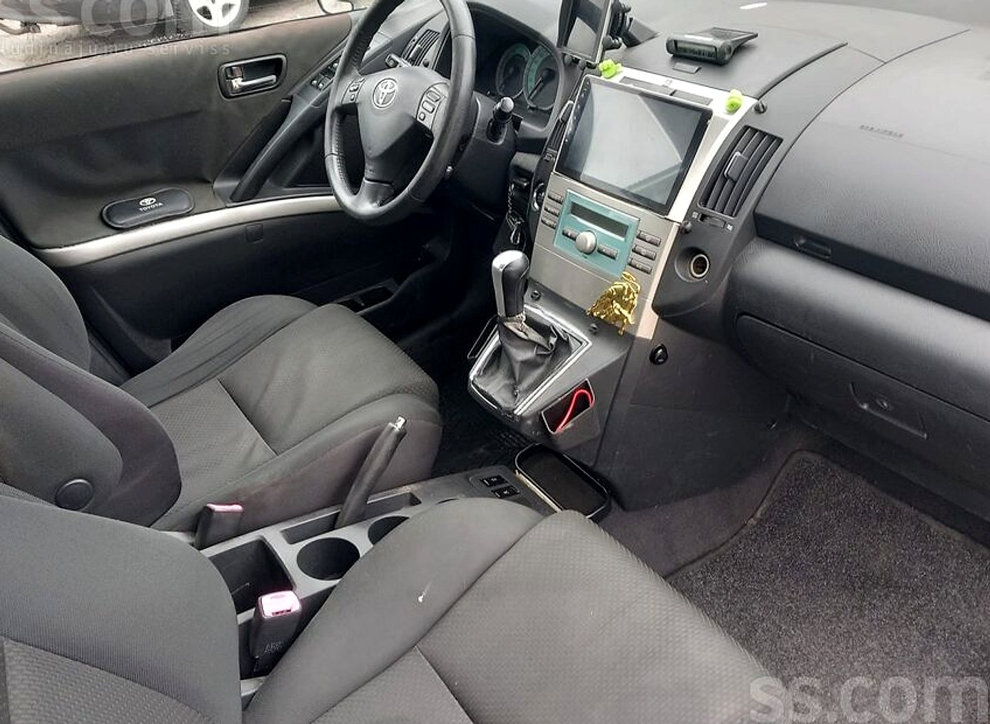 Toyota Corolla Verso — foto 5