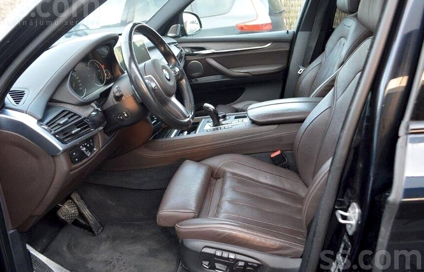 BMW X5 — foto 3