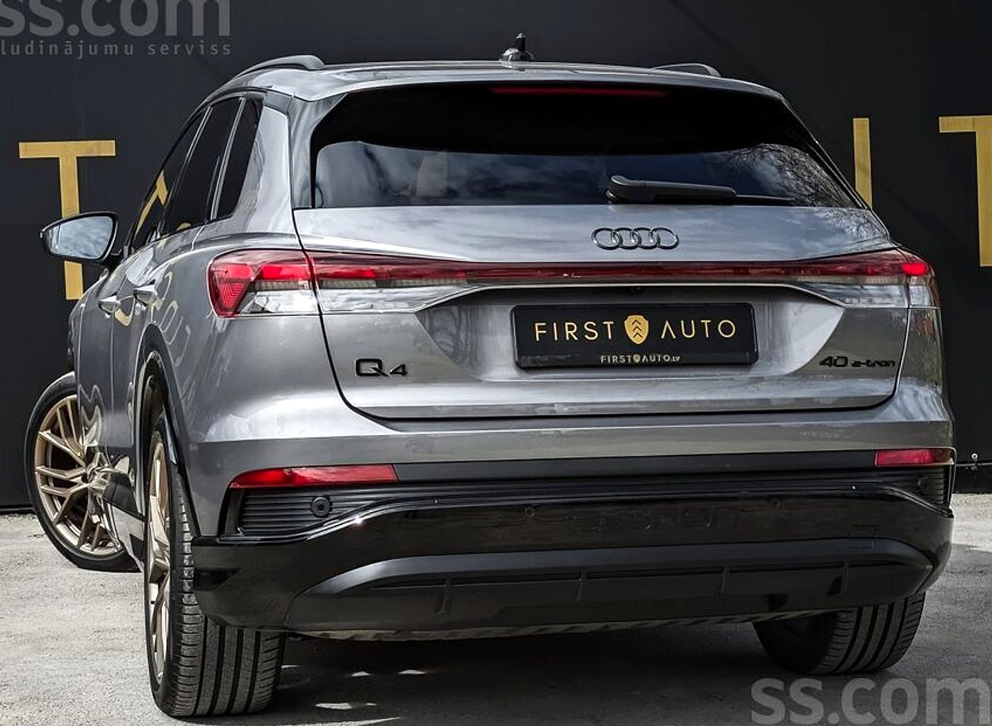 Audi E-tron — foto 3