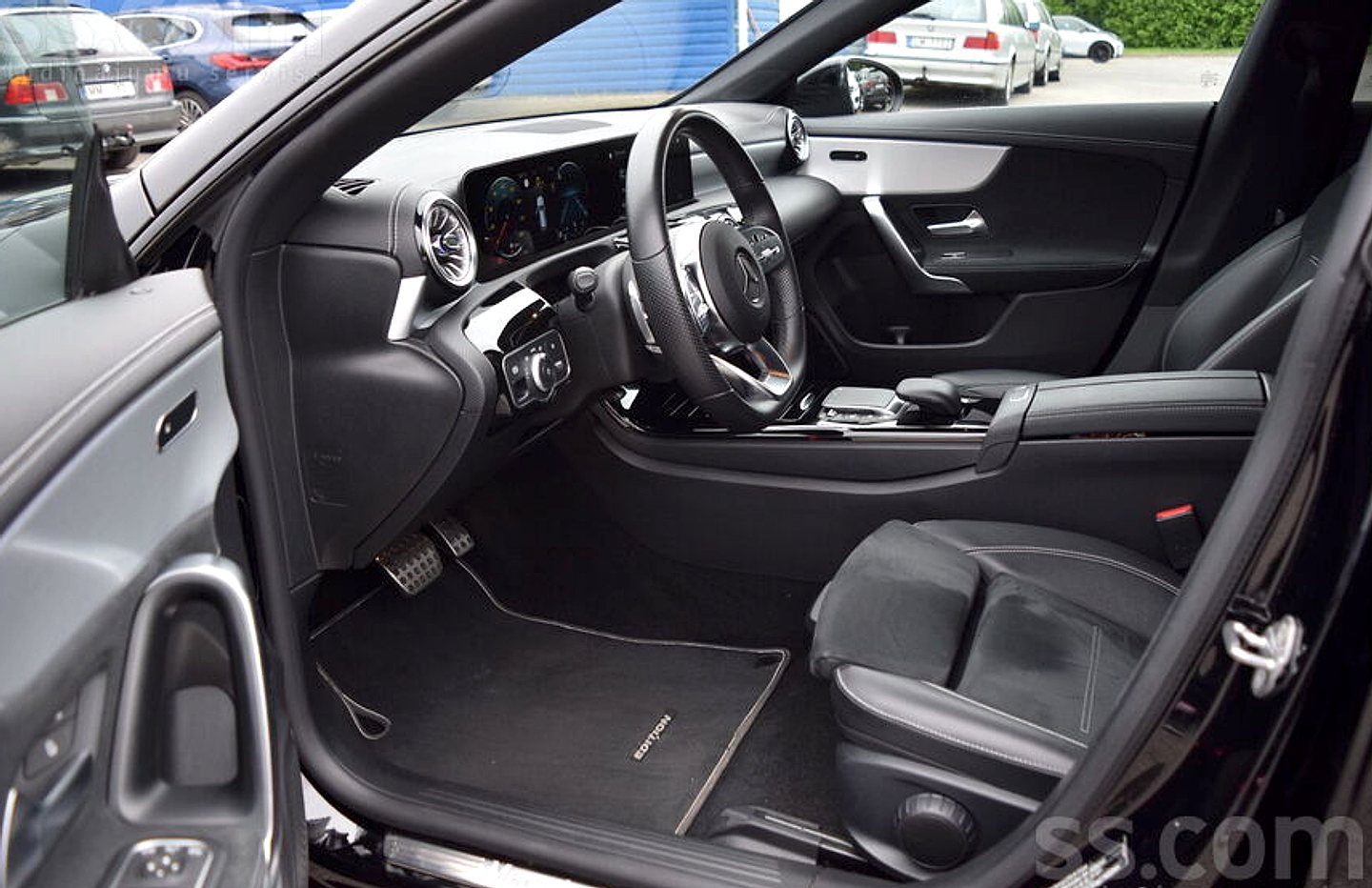 Mercedes-Benz CLA200 — foto 3