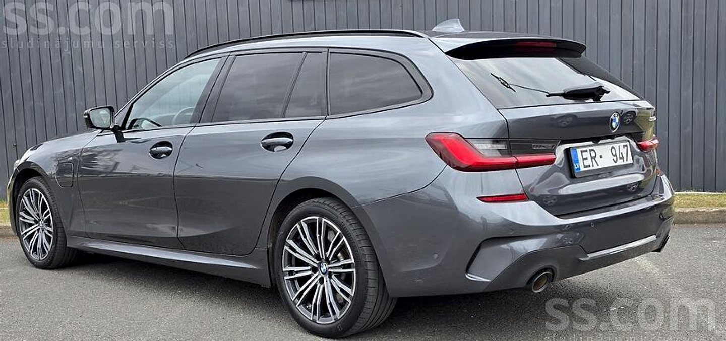 BMW 330 — foto 2