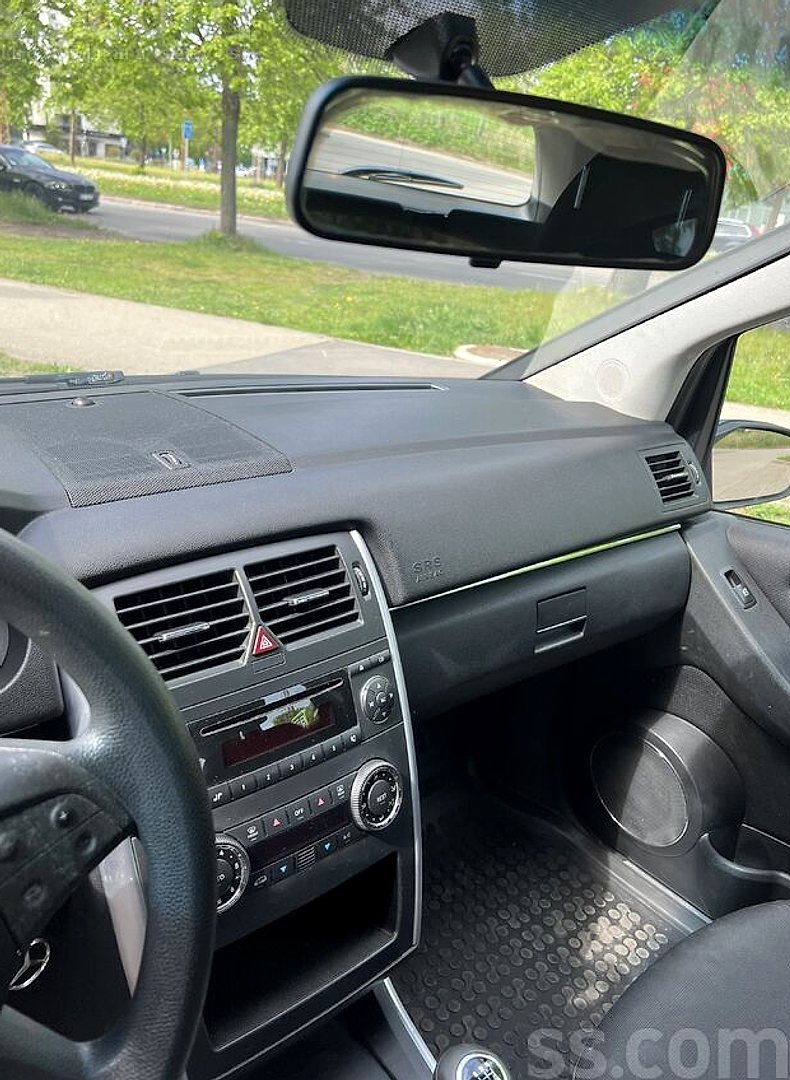 Mercedes-Benz B180 — foto 4