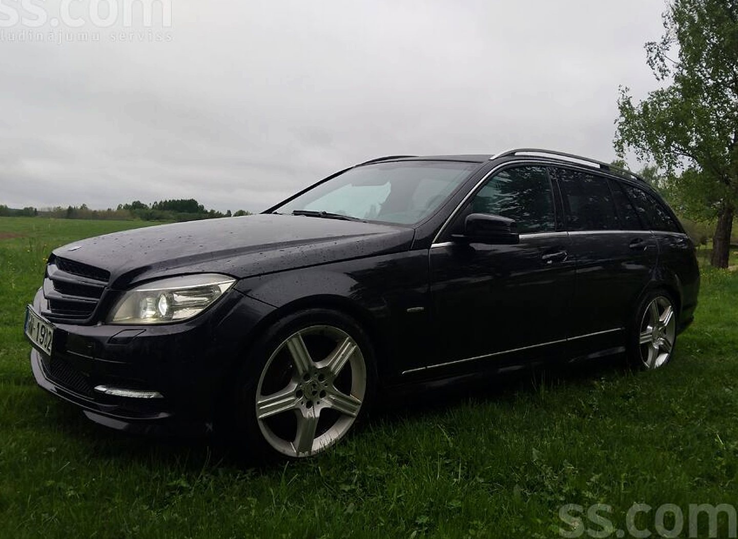 Mercedes-Benz C350 — foto 2