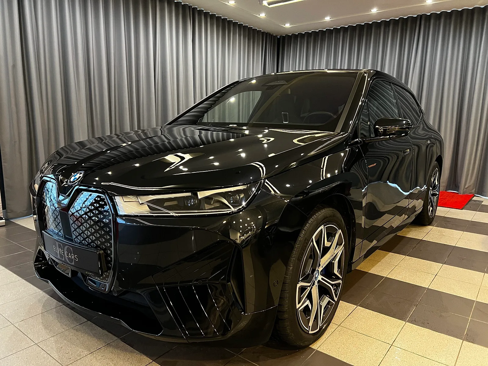 BMW IX40, 2022. gads