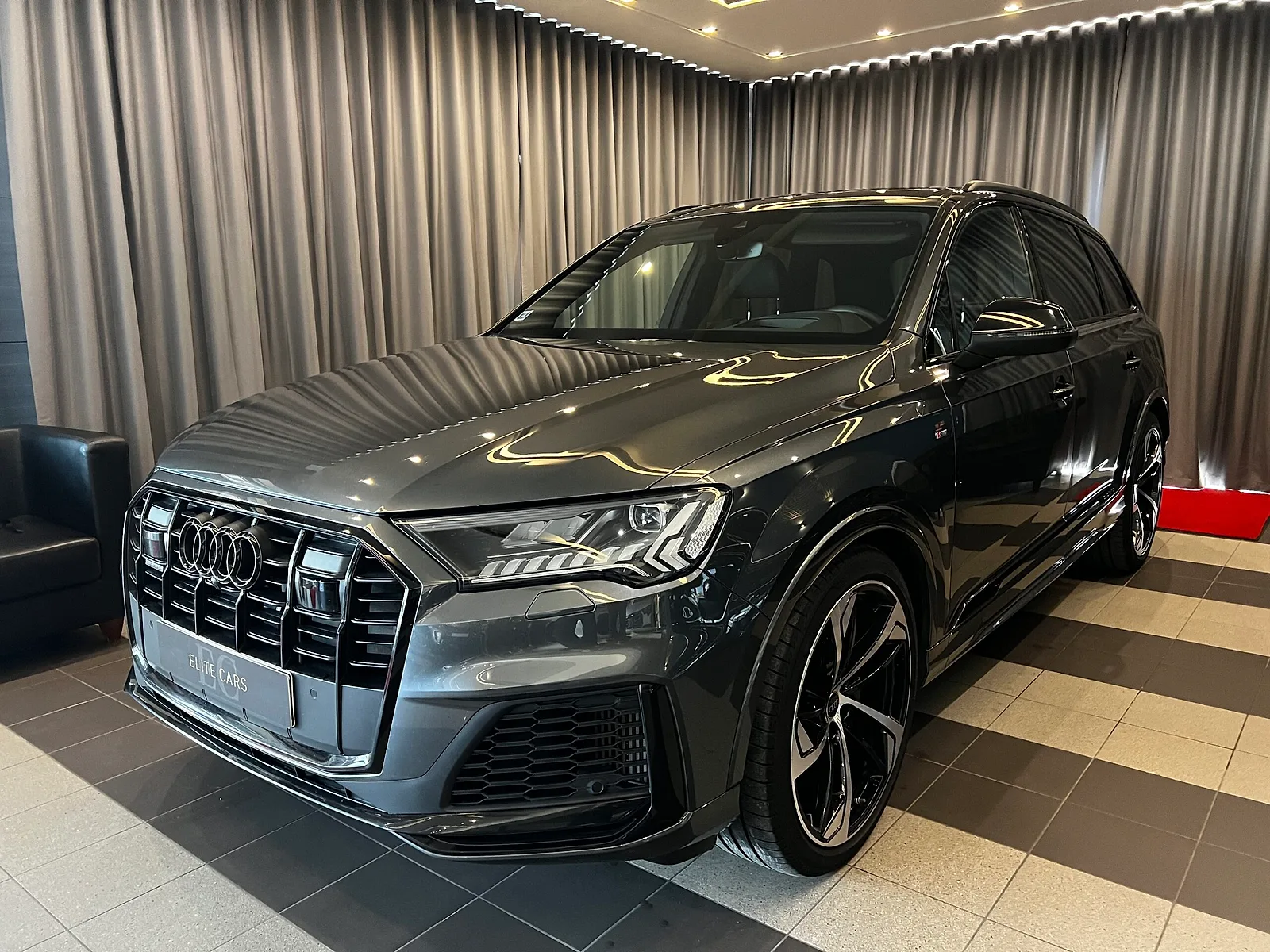 Audi Q7, 2023. gads