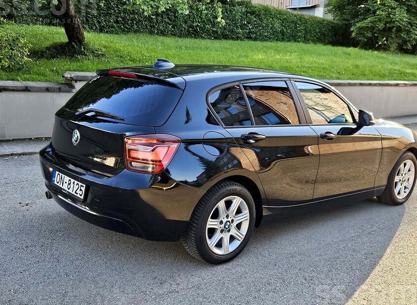 BMW 118 — foto 6