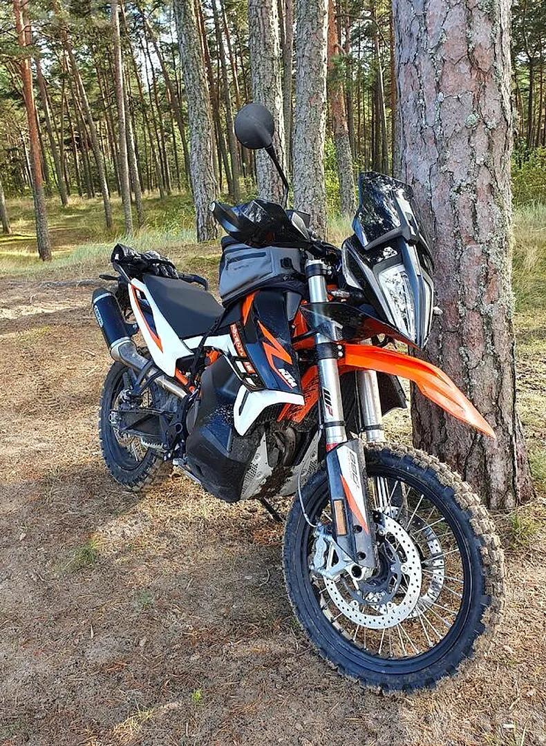KTM 890 adventurer, 2022. gads