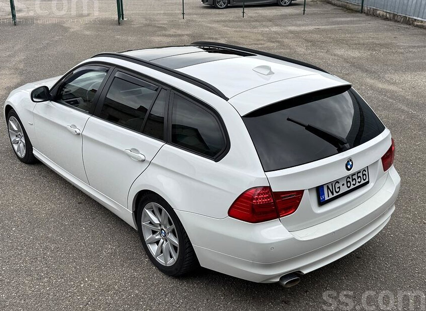 BMW 320 — foto 5