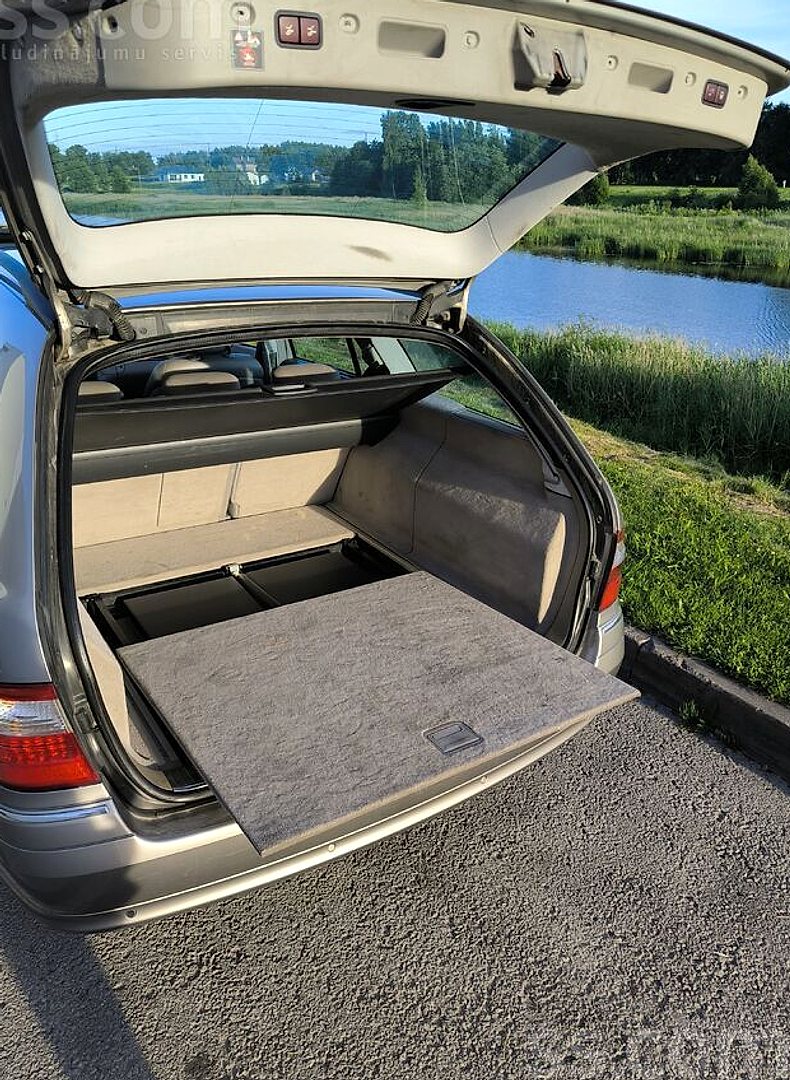 Mercedes-Benz E320 — foto 5