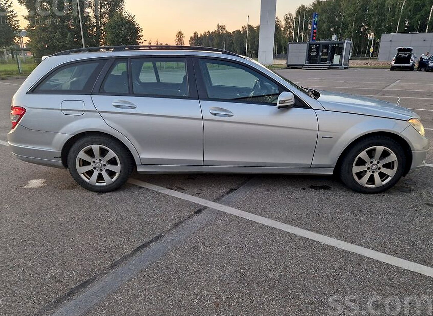 Mercedes-Benz C200 — foto 3