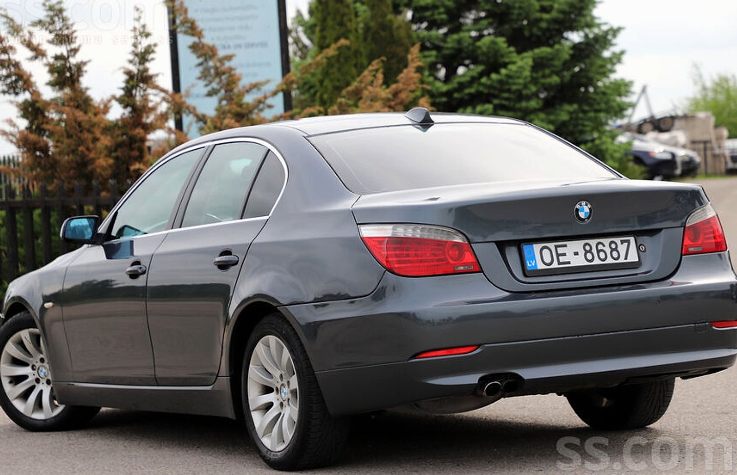 BMW 525 — foto 4