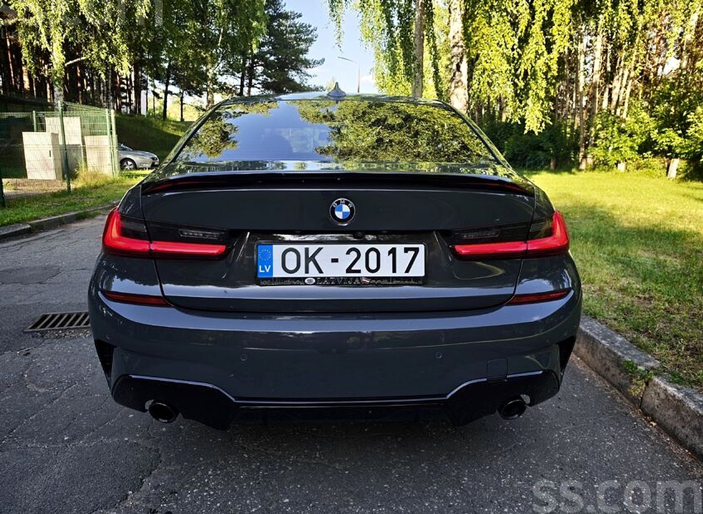 BMW 320 — foto 3