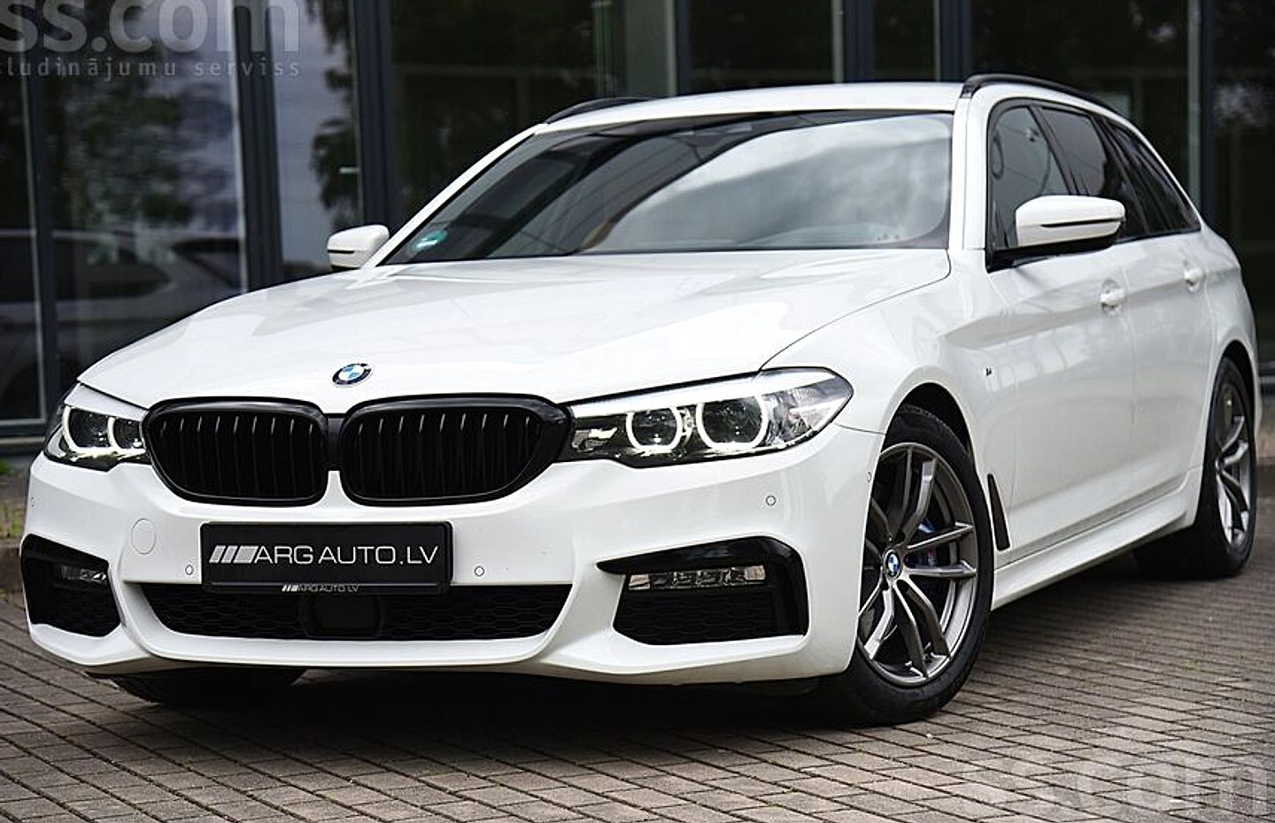 BMW 530 — foto 4