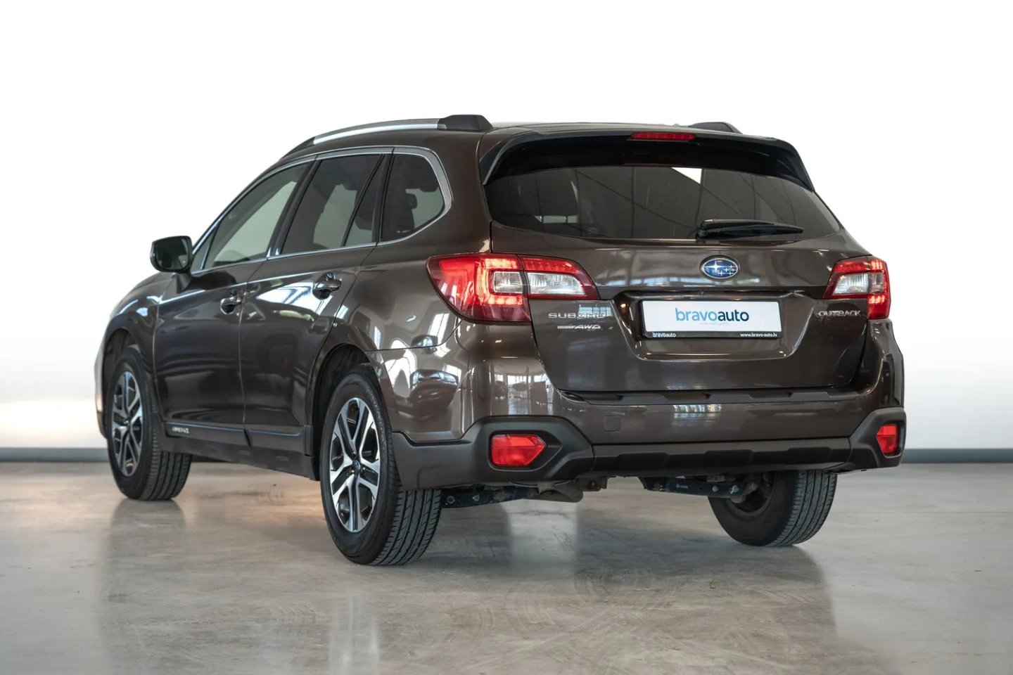 Subaru OUTBACK — foto 3
