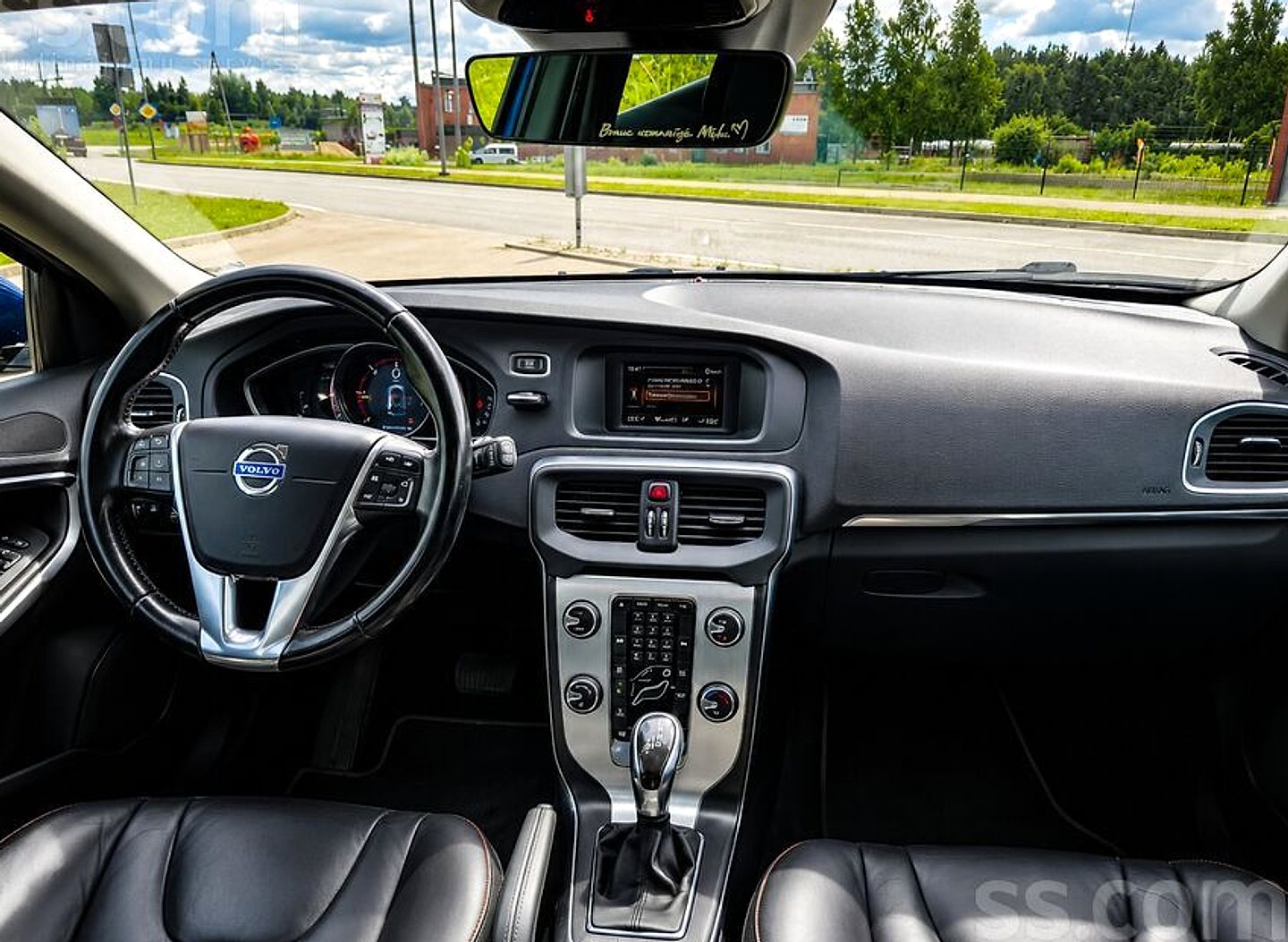 Volvo V40 — foto 6