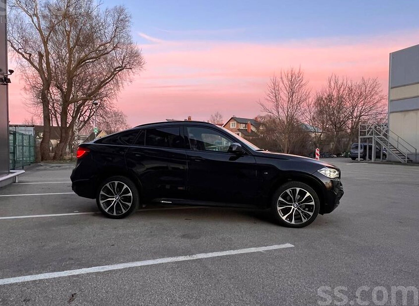 BMW X6 — foto 4