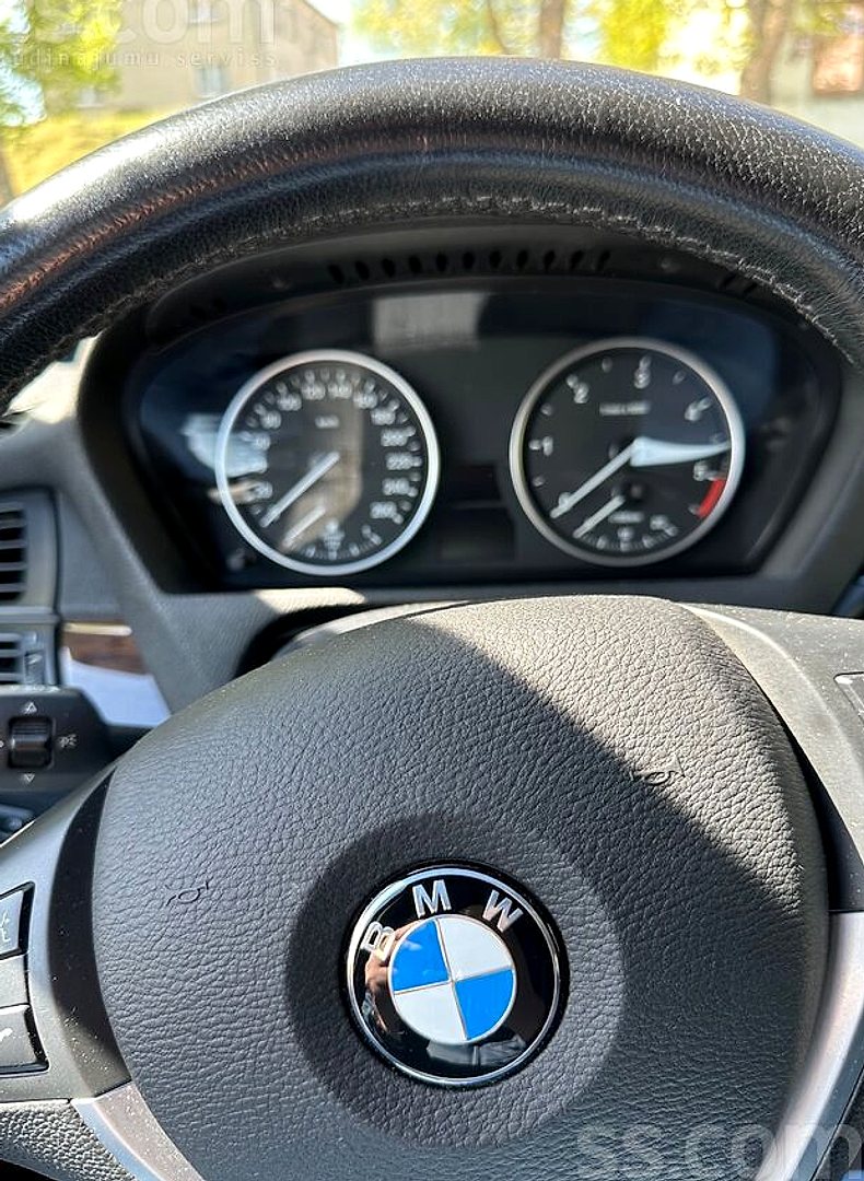 BMW X5 — foto 5