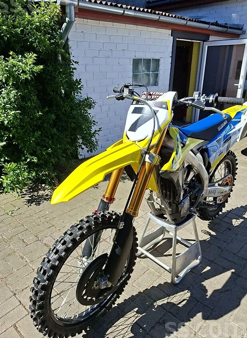 Suzuki Rmz450