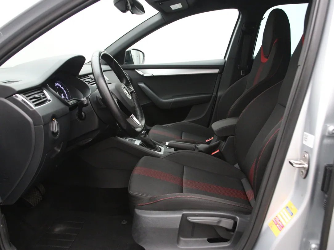 Škoda Octavia — foto 5