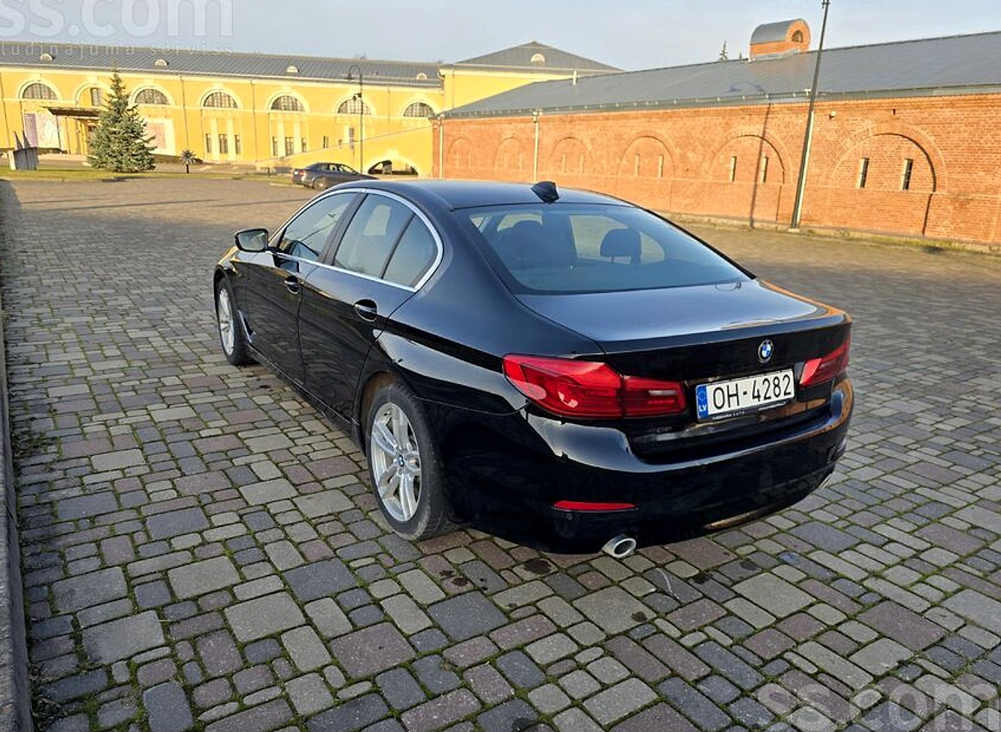 BMW 518 — foto 4