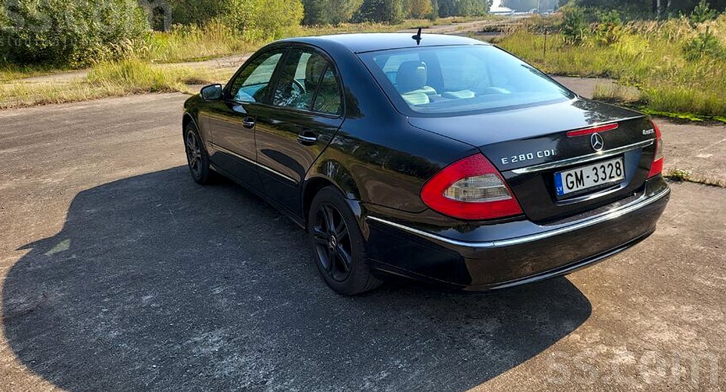 Mercedes-Benz E280 — foto 4