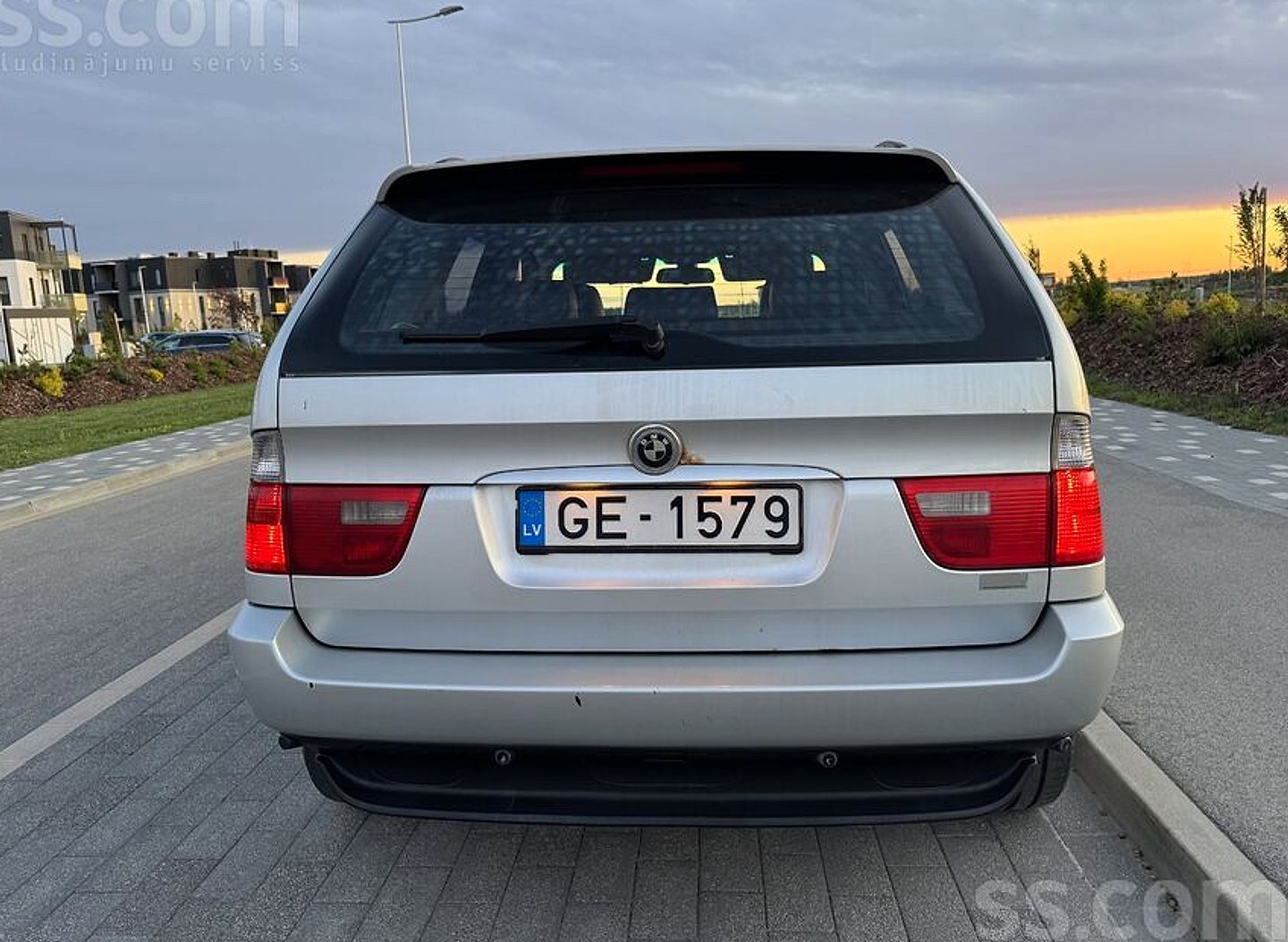 BMW X5 — foto 4