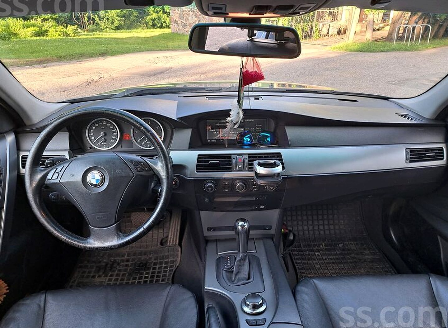 BMW 525 — foto 6