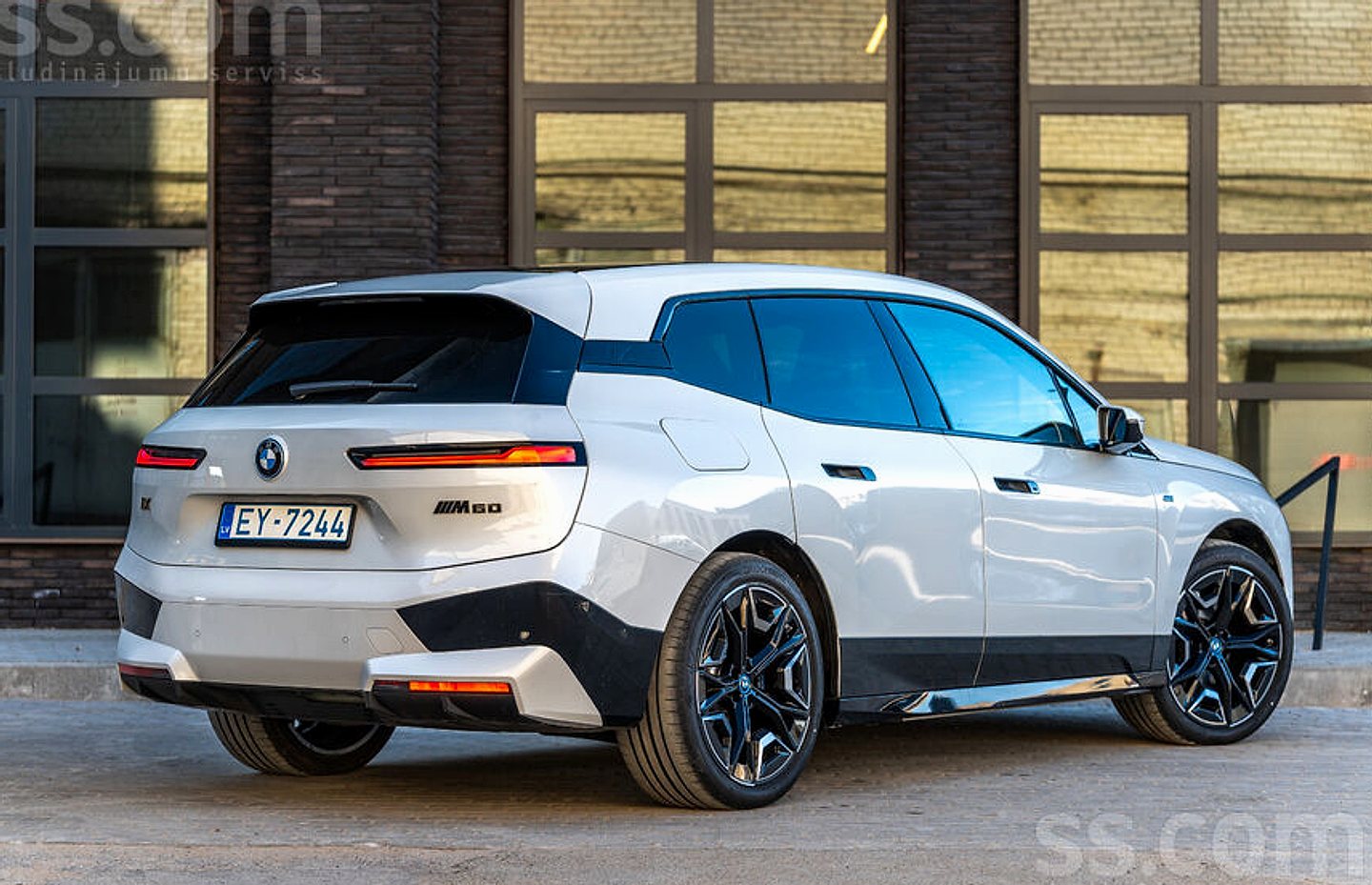 BMW XM — foto 6