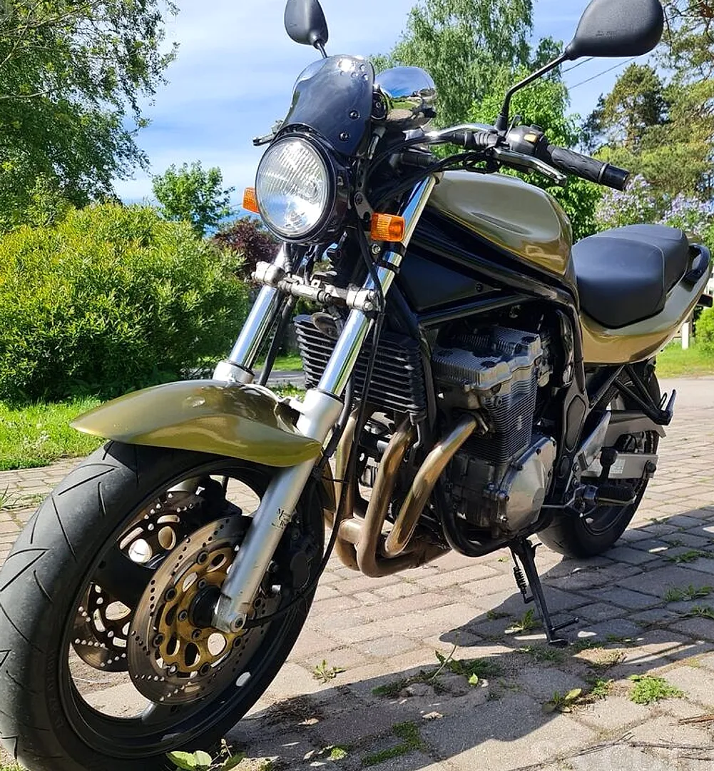 Suzuki Gsf600