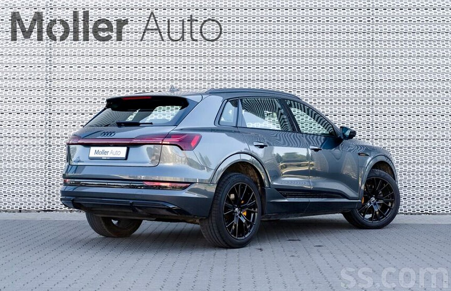 Audi E-tron — foto 4