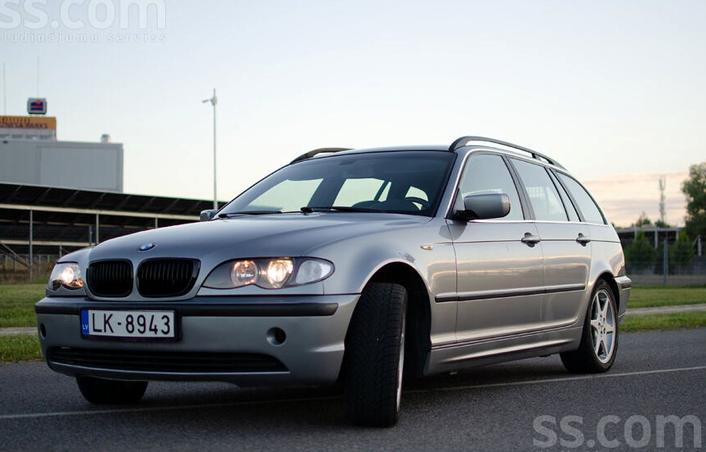 BMW 320 — foto 6