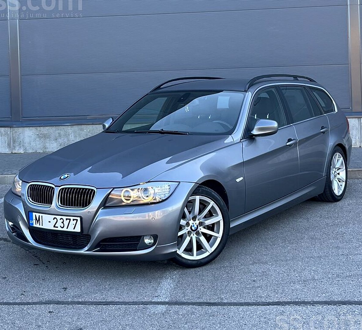 BMW 330 — foto 2