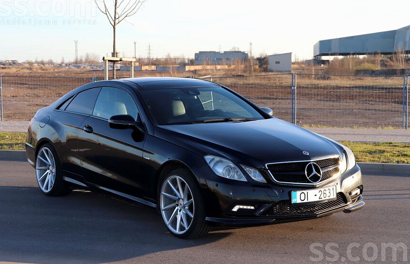 Mercedes-Benz E250 — foto 2