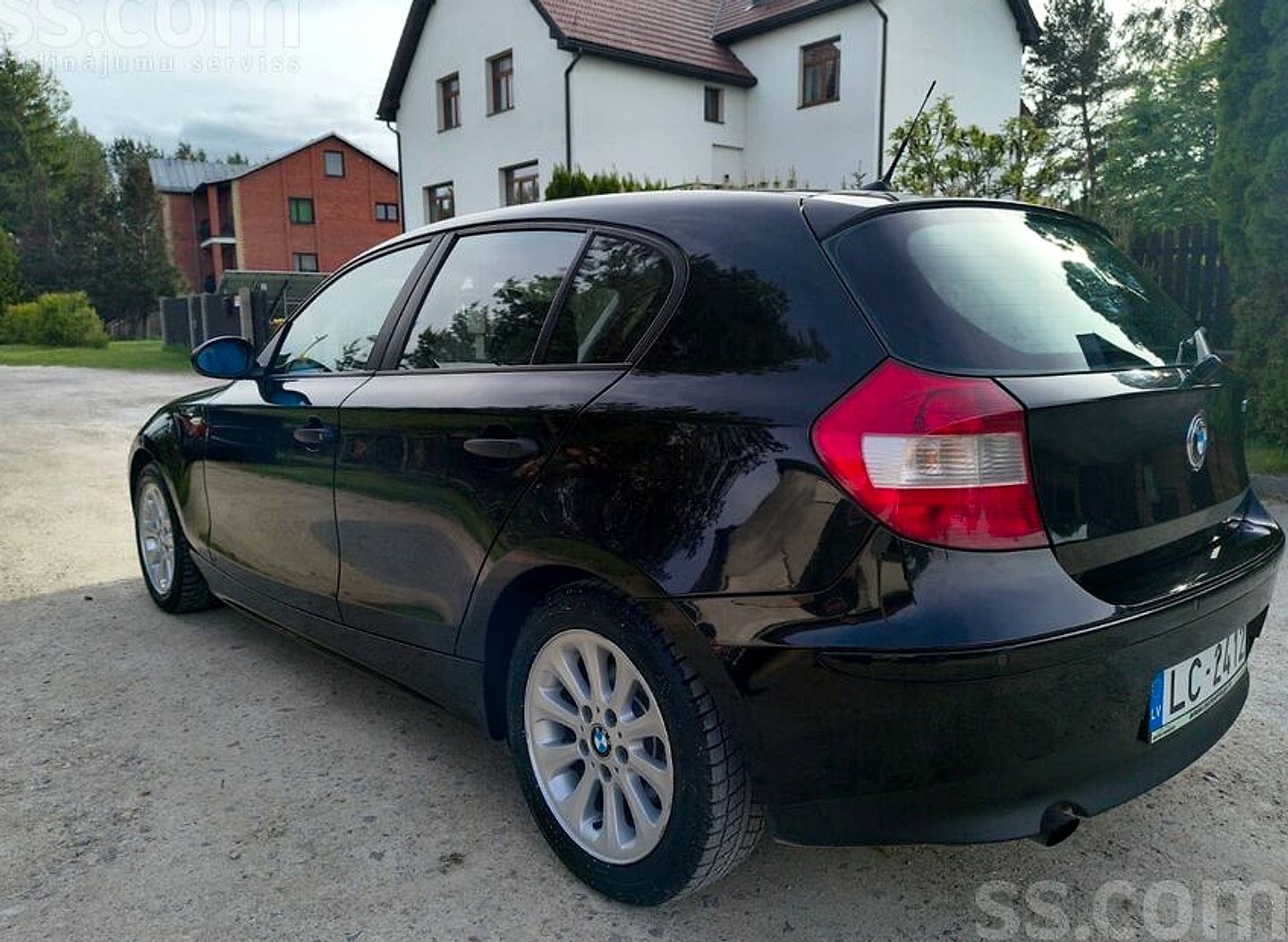 BMW 116 — foto 6