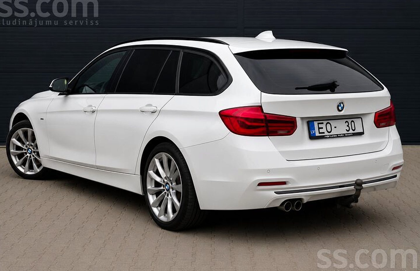 BMW 320 — foto 3