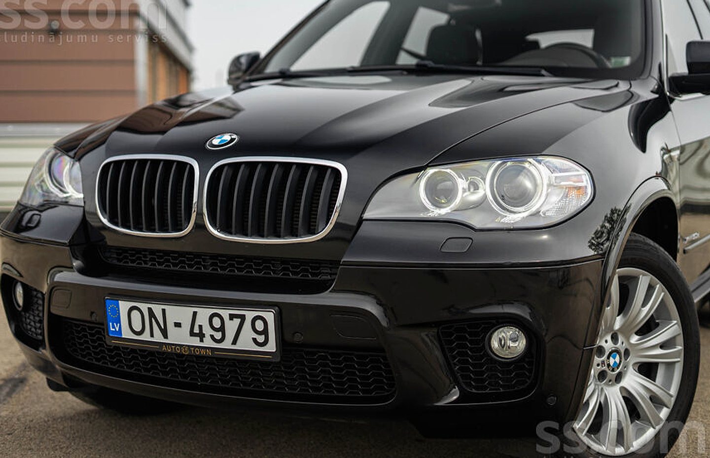 BMW X5 — foto 2