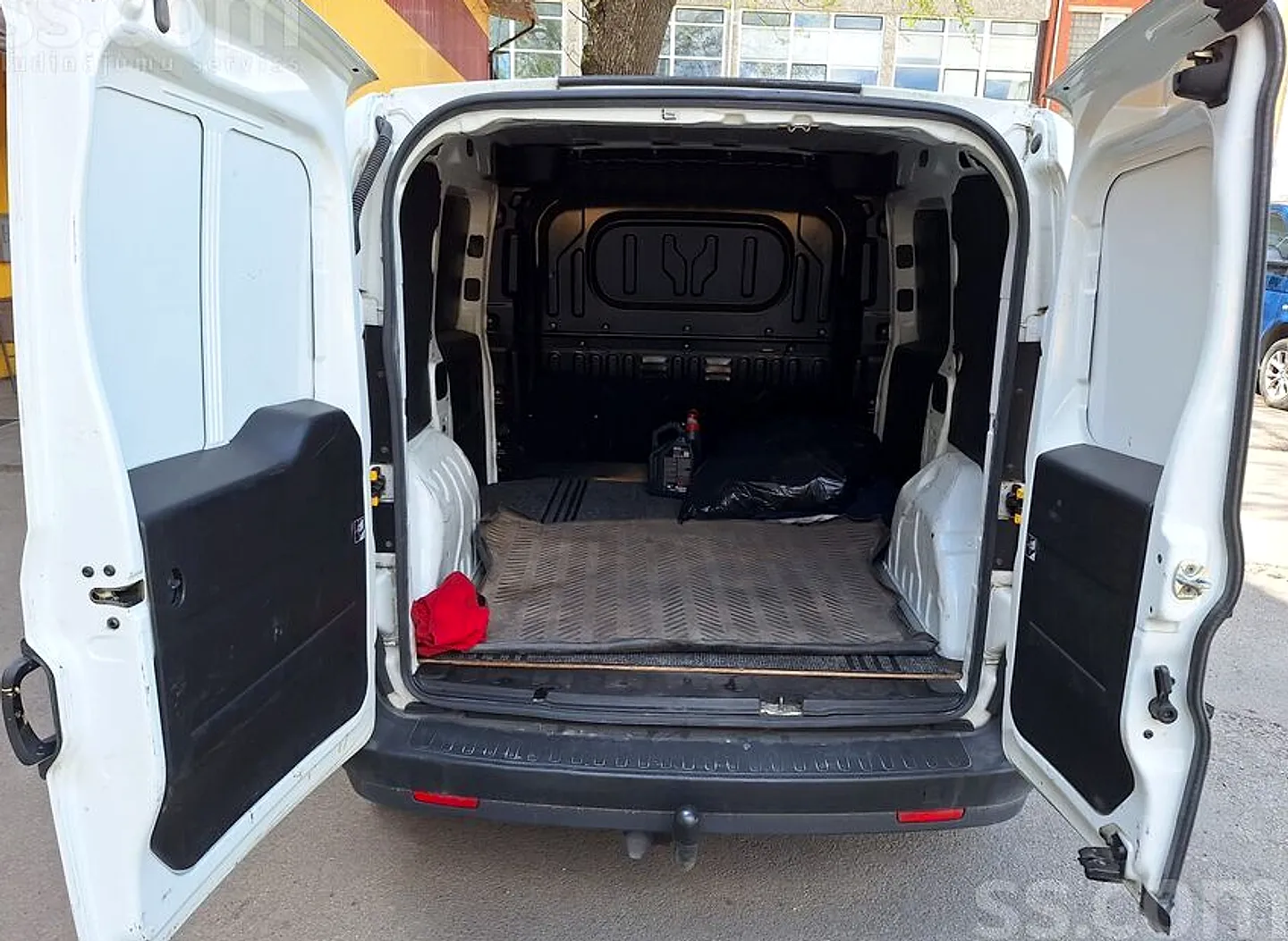 Opel Combo, 2016. gads