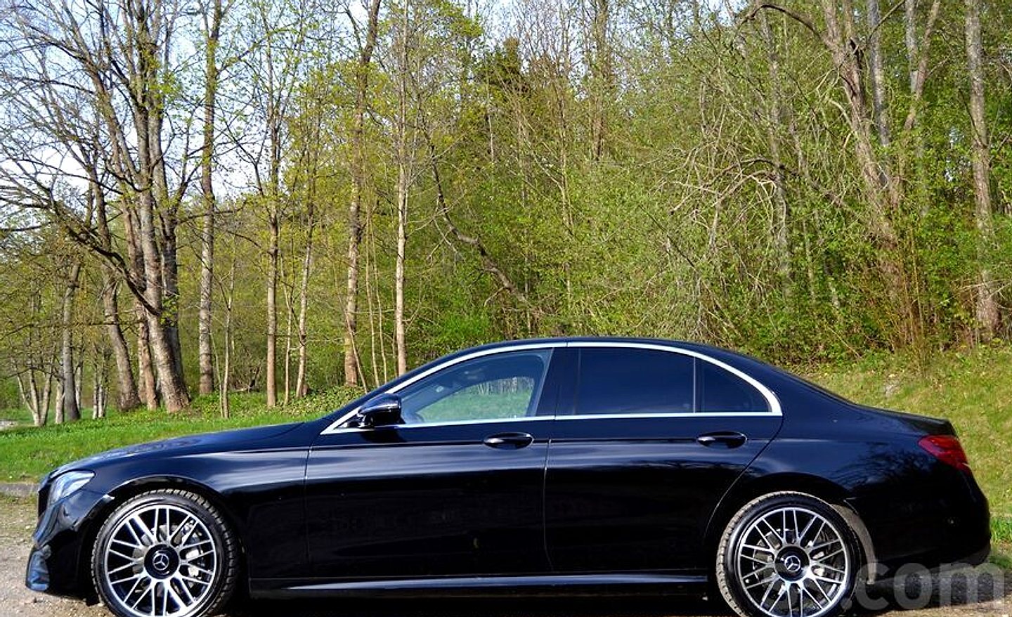 Mercedes-Benz E220 — foto 4