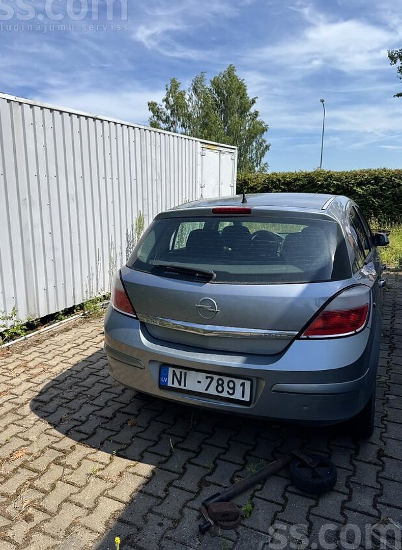 Opel Astra — foto 2