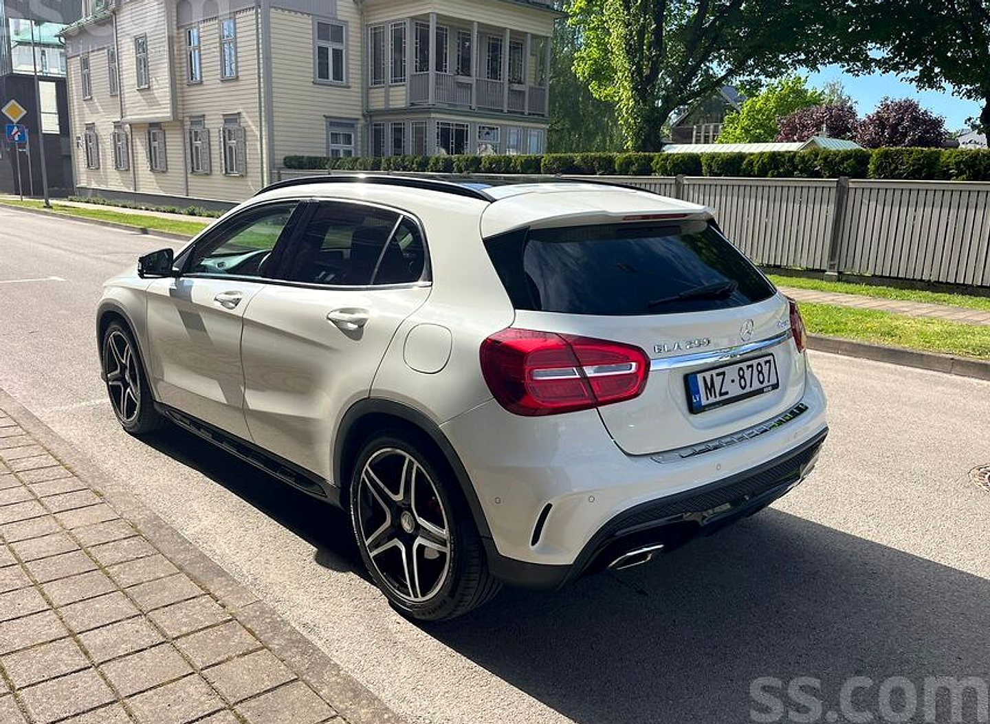 Mercedes-Benz GLA250 — foto 3