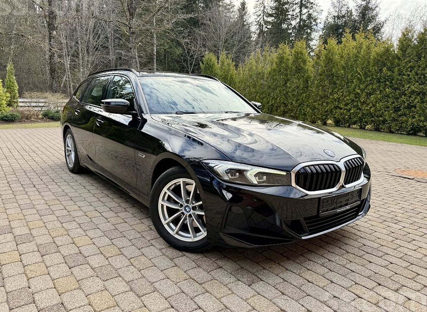 BMW 320 — foto 2