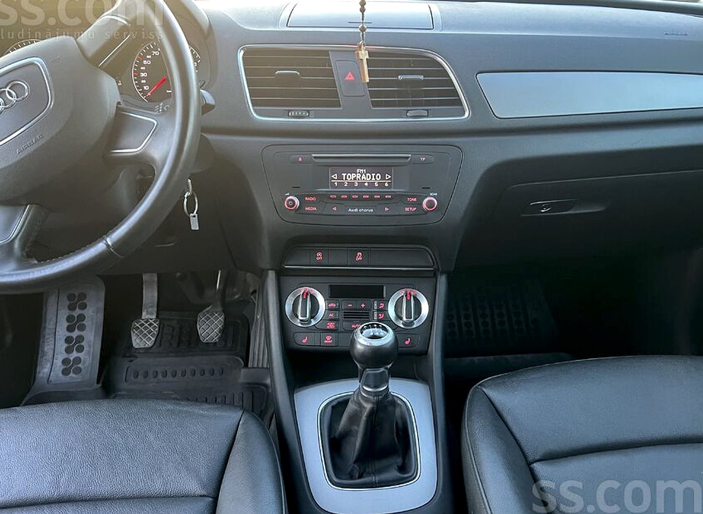 Audi Q3 — foto 5