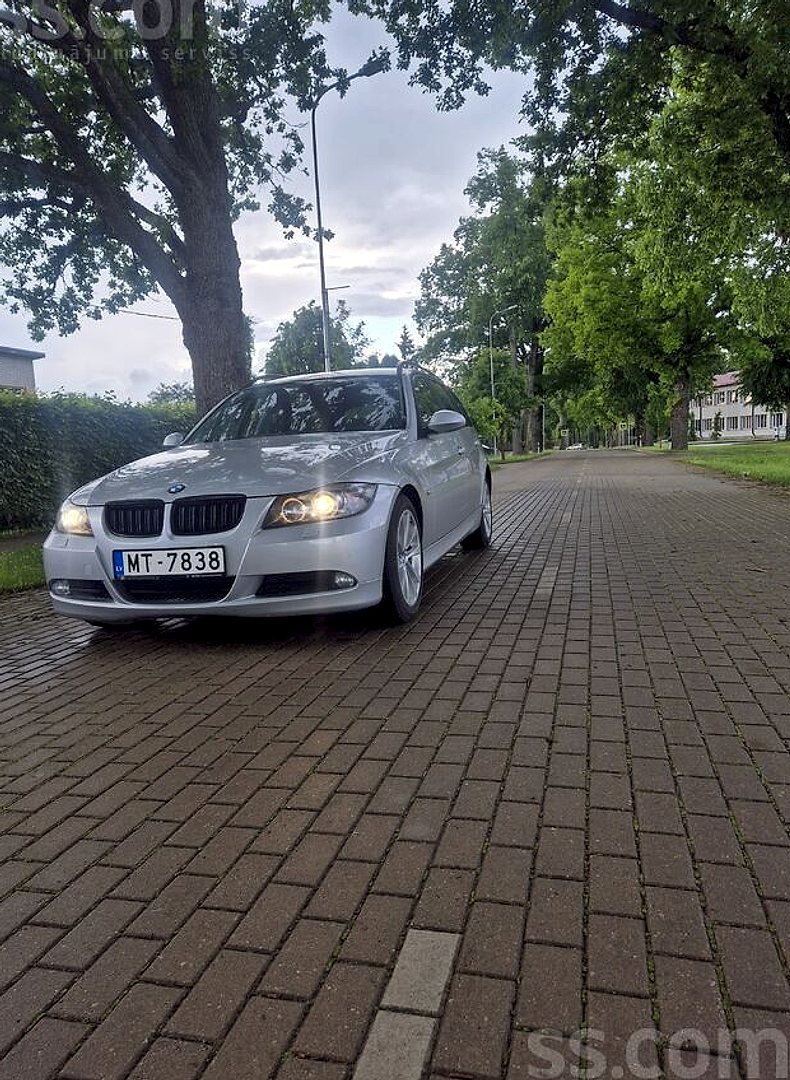 BMW 320 — foto 3